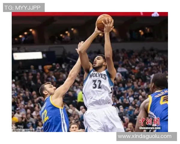 卡尔安东尼唐斯在NBA赛场上的成长与挑战分析