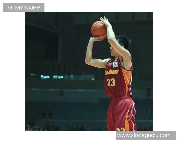 吴前：从青涩少年到篮球巨星的成长之路与奋斗故事